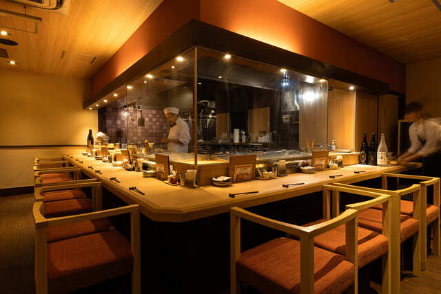 焼鳥晴れの日店内１